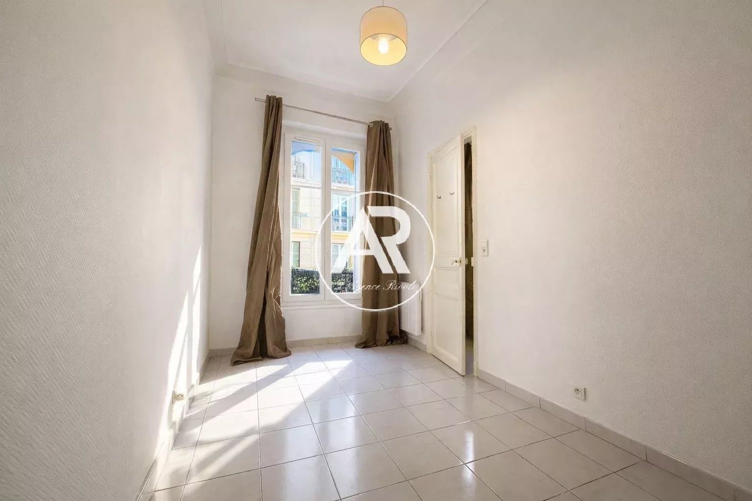 Property photo in Carre d'Or