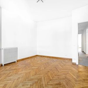 Property in Carre d'Or