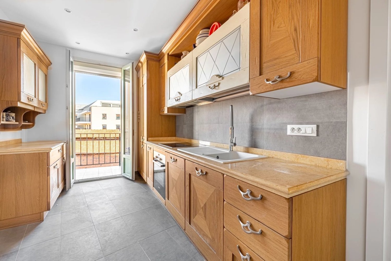 Property photo in Carre d'Or