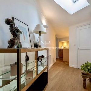 Property in Carre d'Or