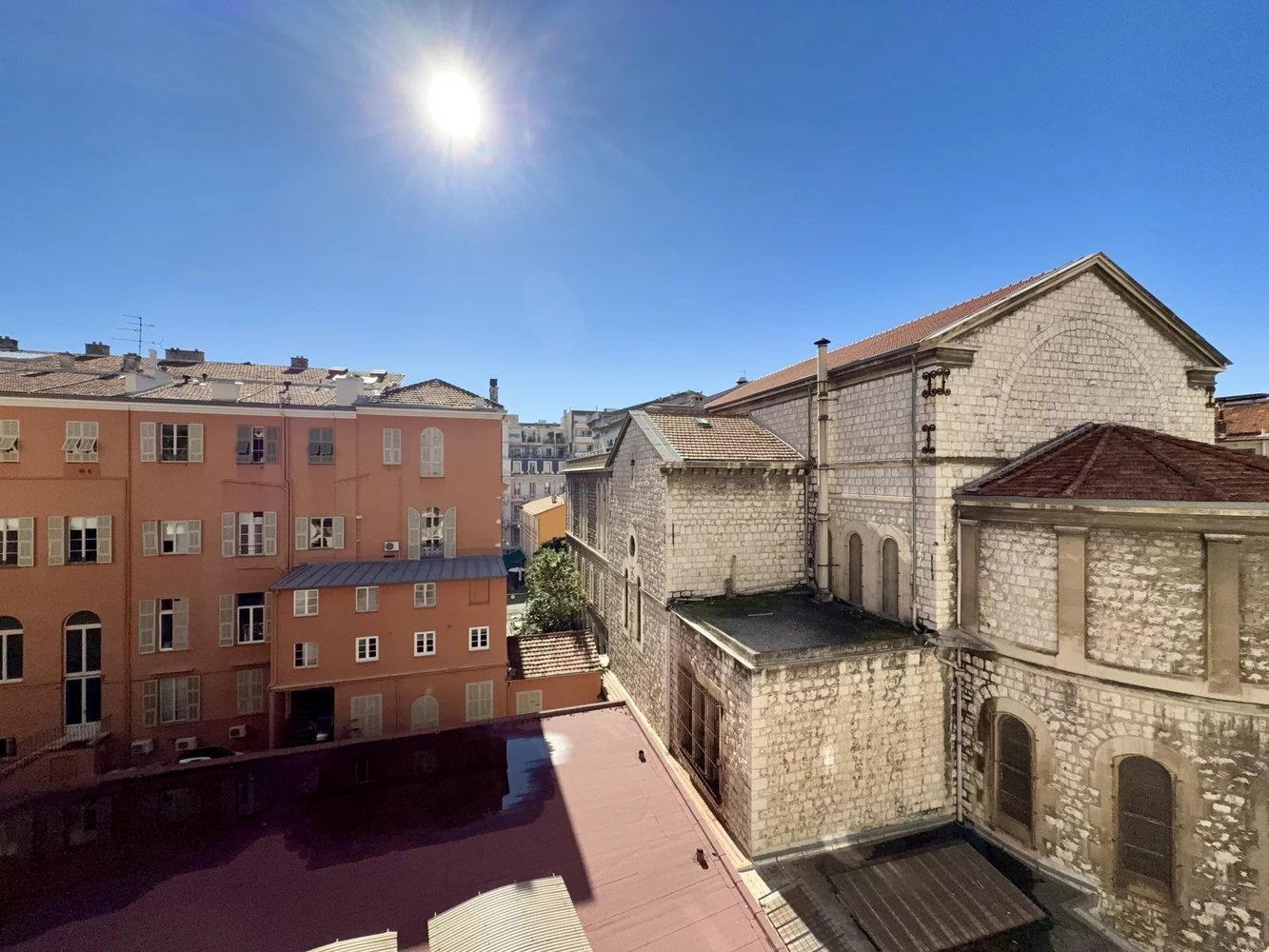 Property photo in Carre d'Or