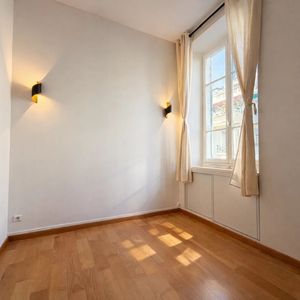 Property in Carre d'Or