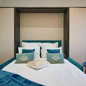 Property in Carre d'Or