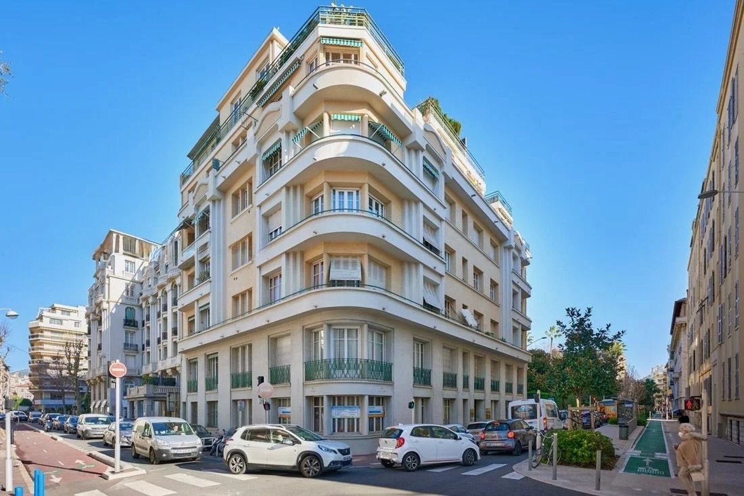 Property photo in Carre d'Or