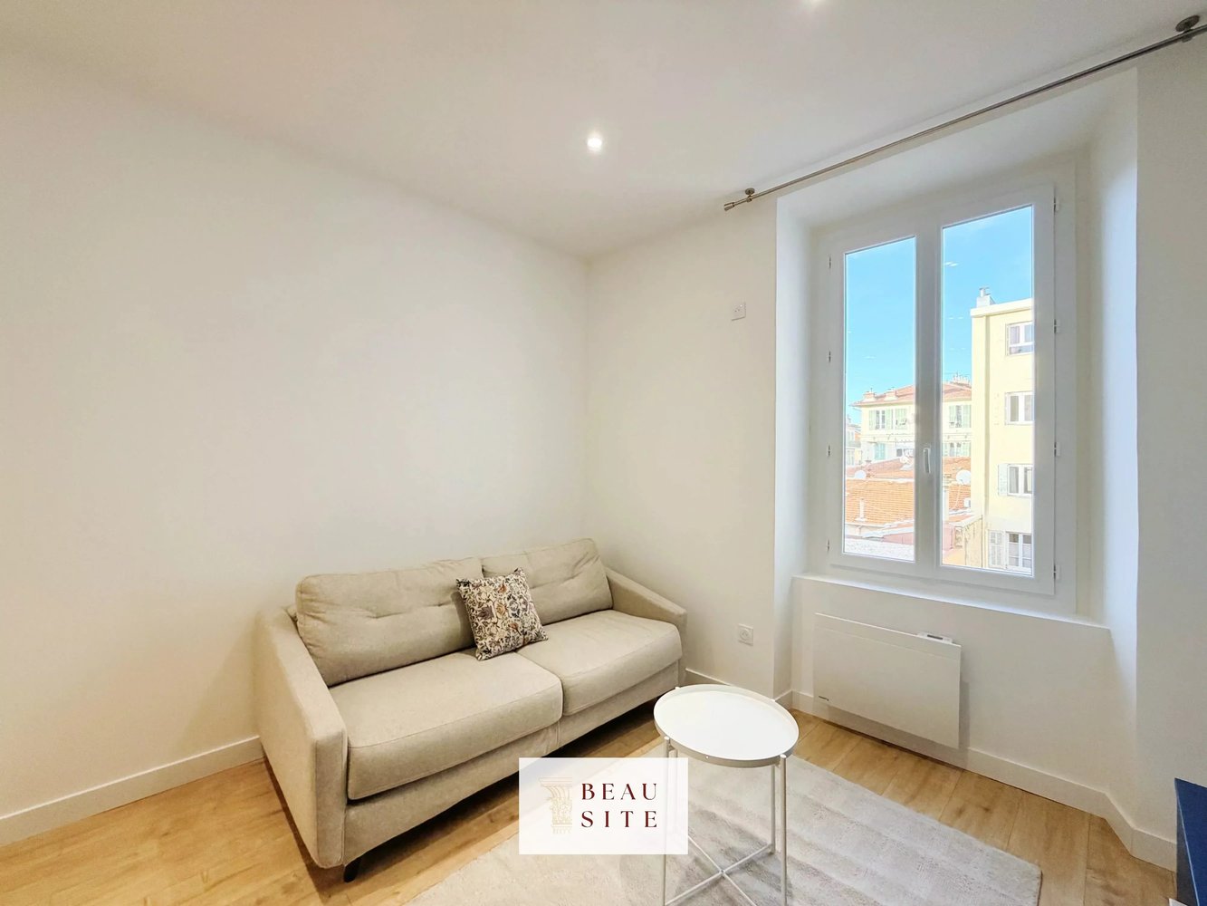 Property photo in Carre d'Or