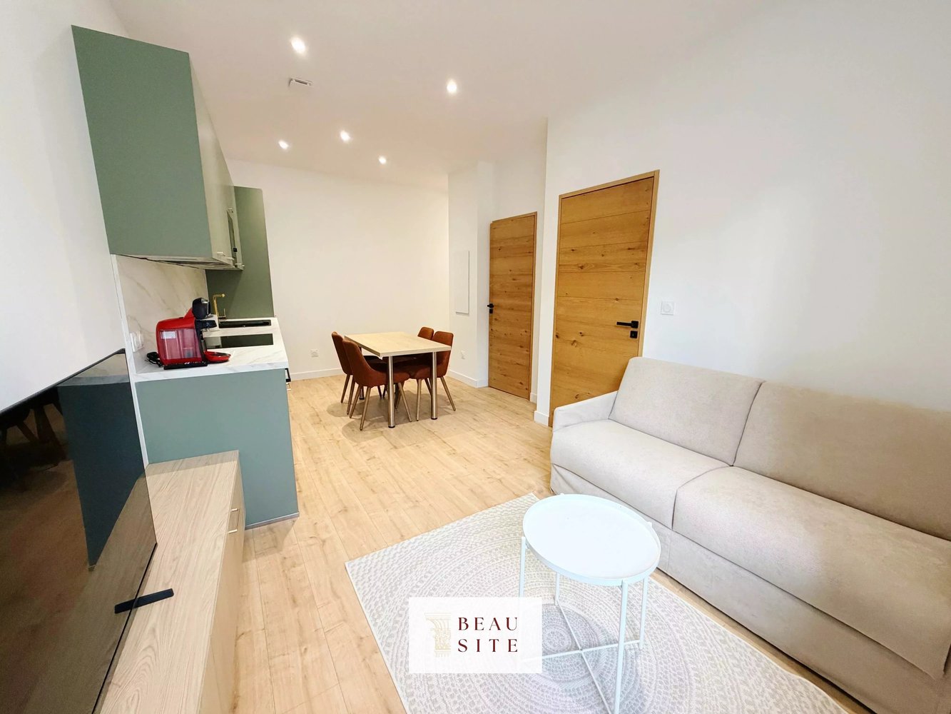 Property photo in Carre d'Or