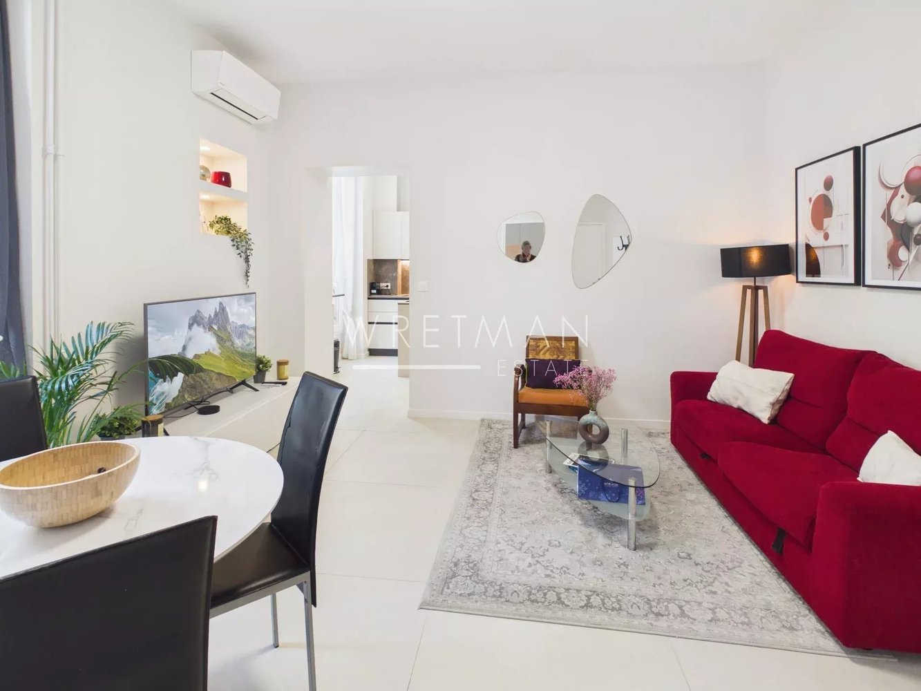 Property photo in Carre d'Or