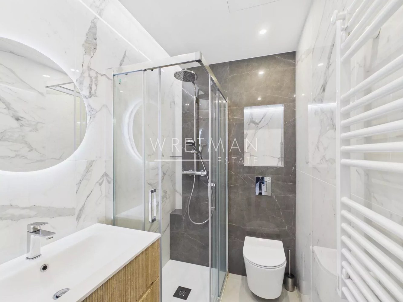 Property photo in Carre d'Or