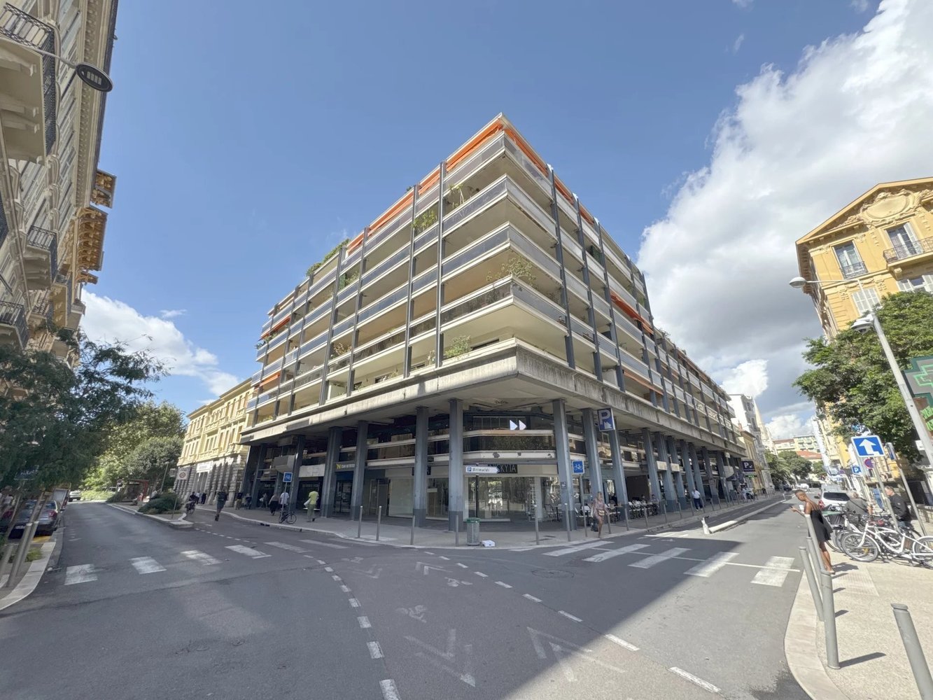 Property photo in Carre d'Or