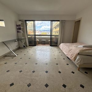 Property in Carre d'Or