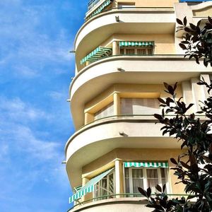 Property in Carre d'Or