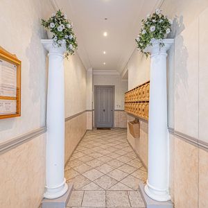 Property in Carre d'Or