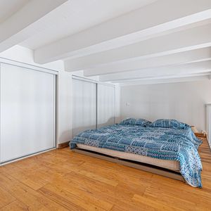 Property in Carre d'Or