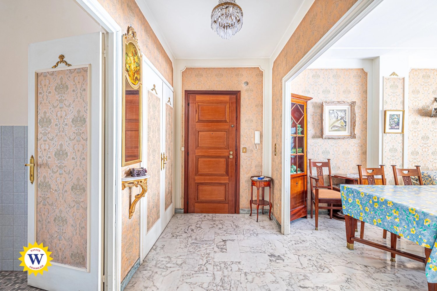 Property photo in Carre d'Or