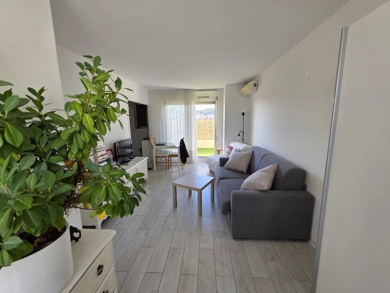 Property photo in Musicians Quarter