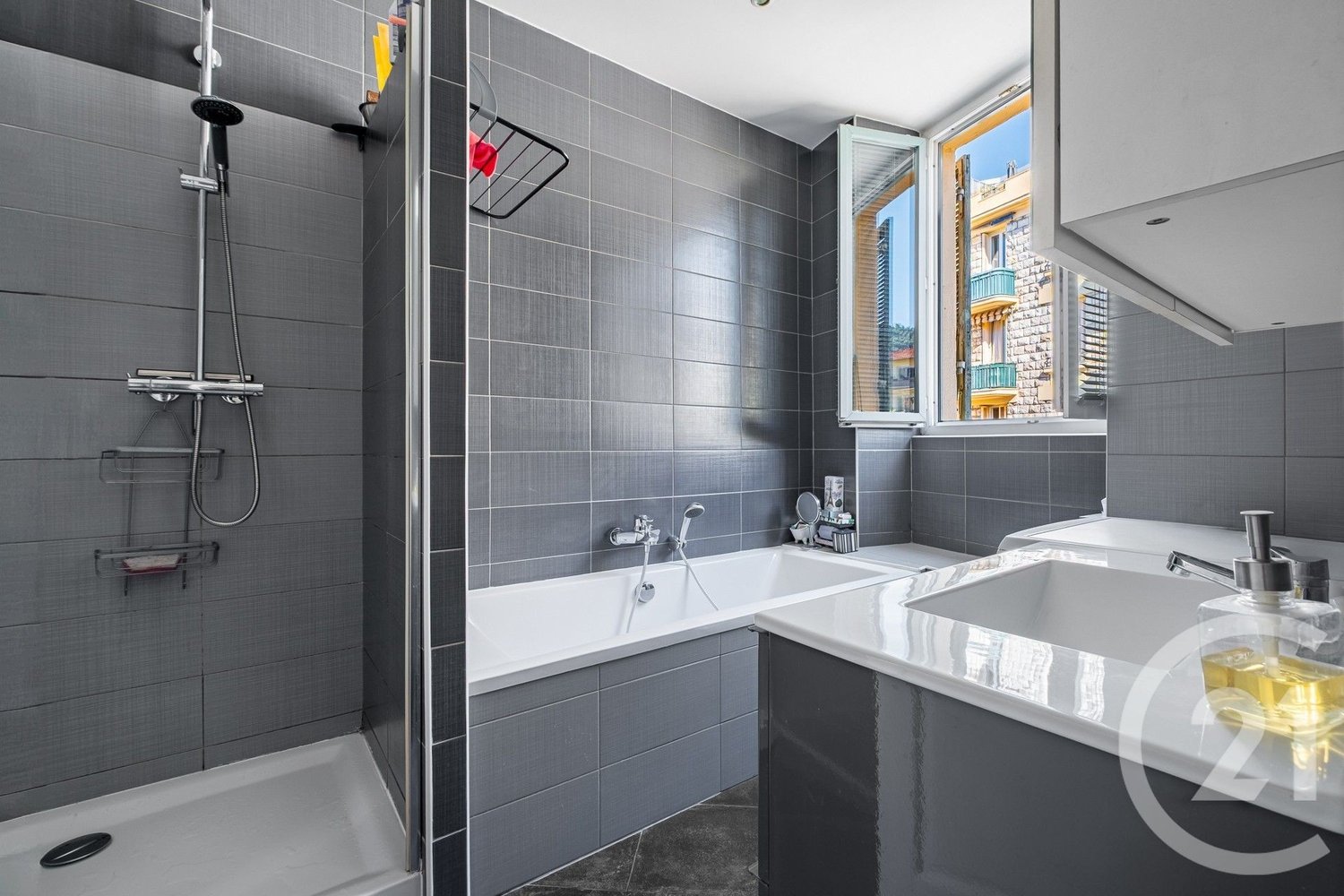 Property photo in Port