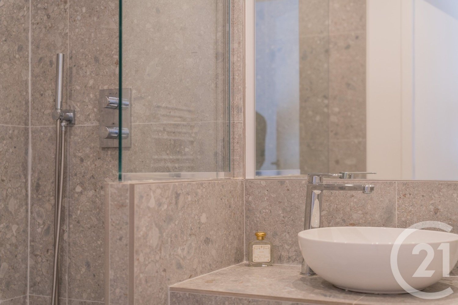 Property photo in Port