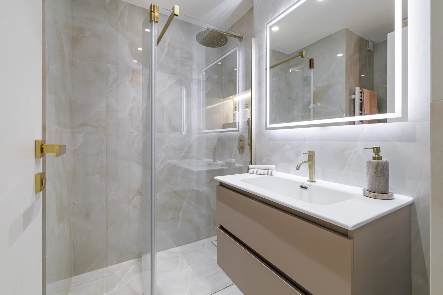 Property photo in Port