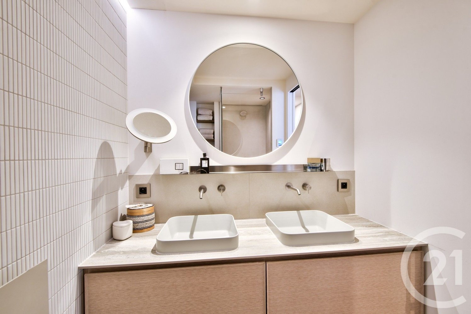 Property photo in Port