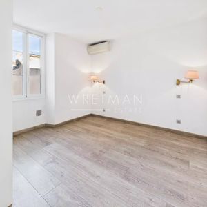 Property in Carre d'Argent