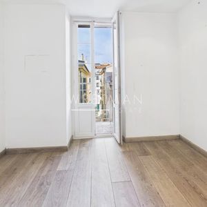 Property in Carre d'Argent