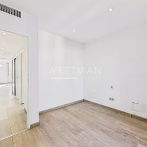 Property in Carre d'Argent