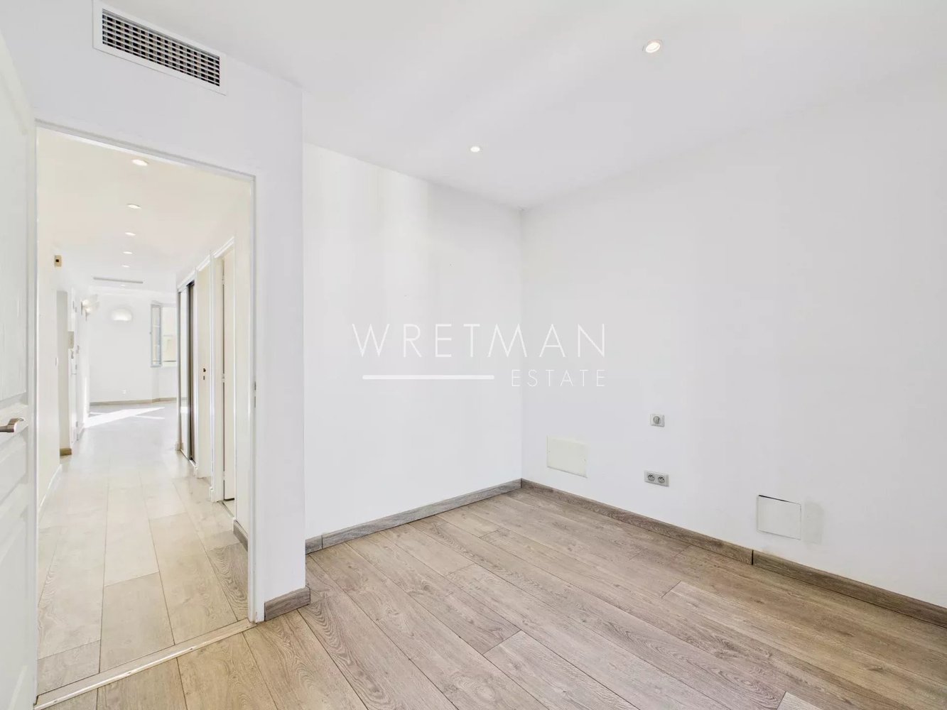 Property photo in Carre d'Argent