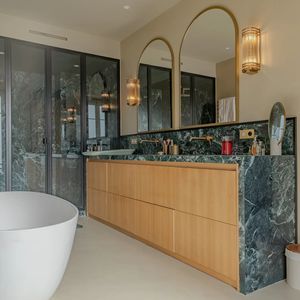 Property in Carre d'Argent