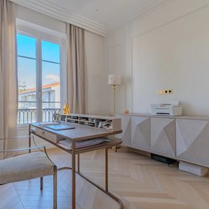 Property in Carre d'Argent