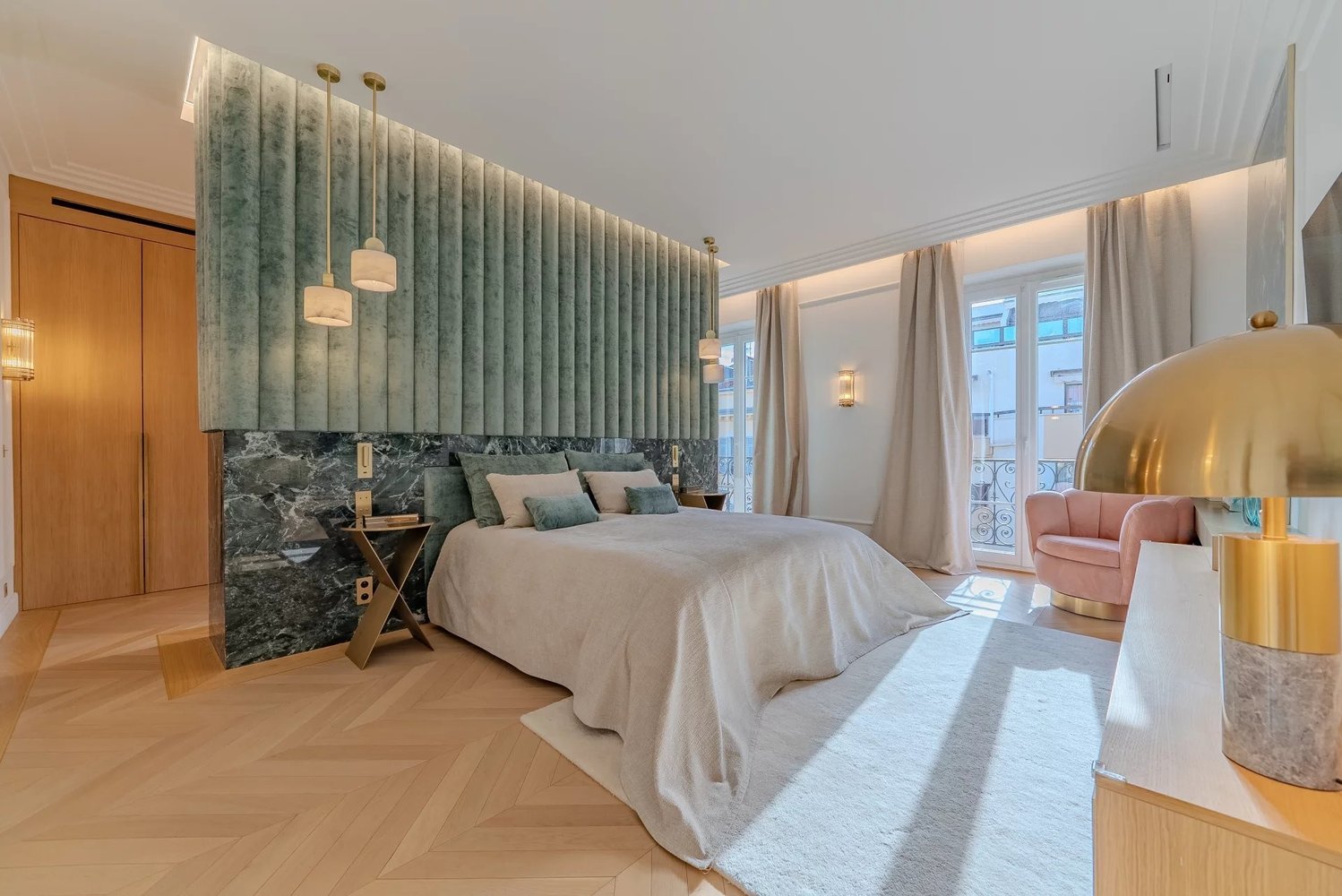 Property photo in Carre d'Argent