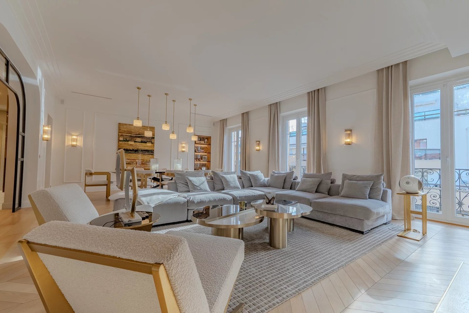 Property photo in Carre d'Argent