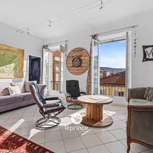 Property in Carre d'Argent