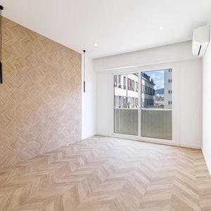 Property in Carre d'Or