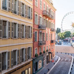 Property in Carre d'Argent