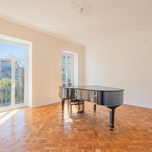 Property in Carre d'Argent