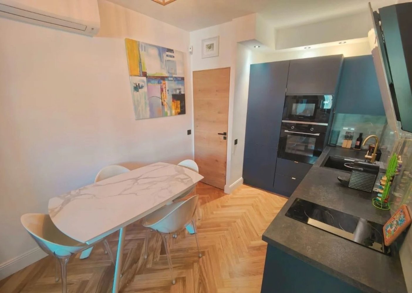 Property photo in Carre d'Argent