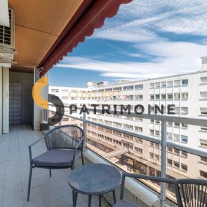 Property in Carre d'Argent