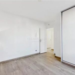 Property in Carre d'Argent