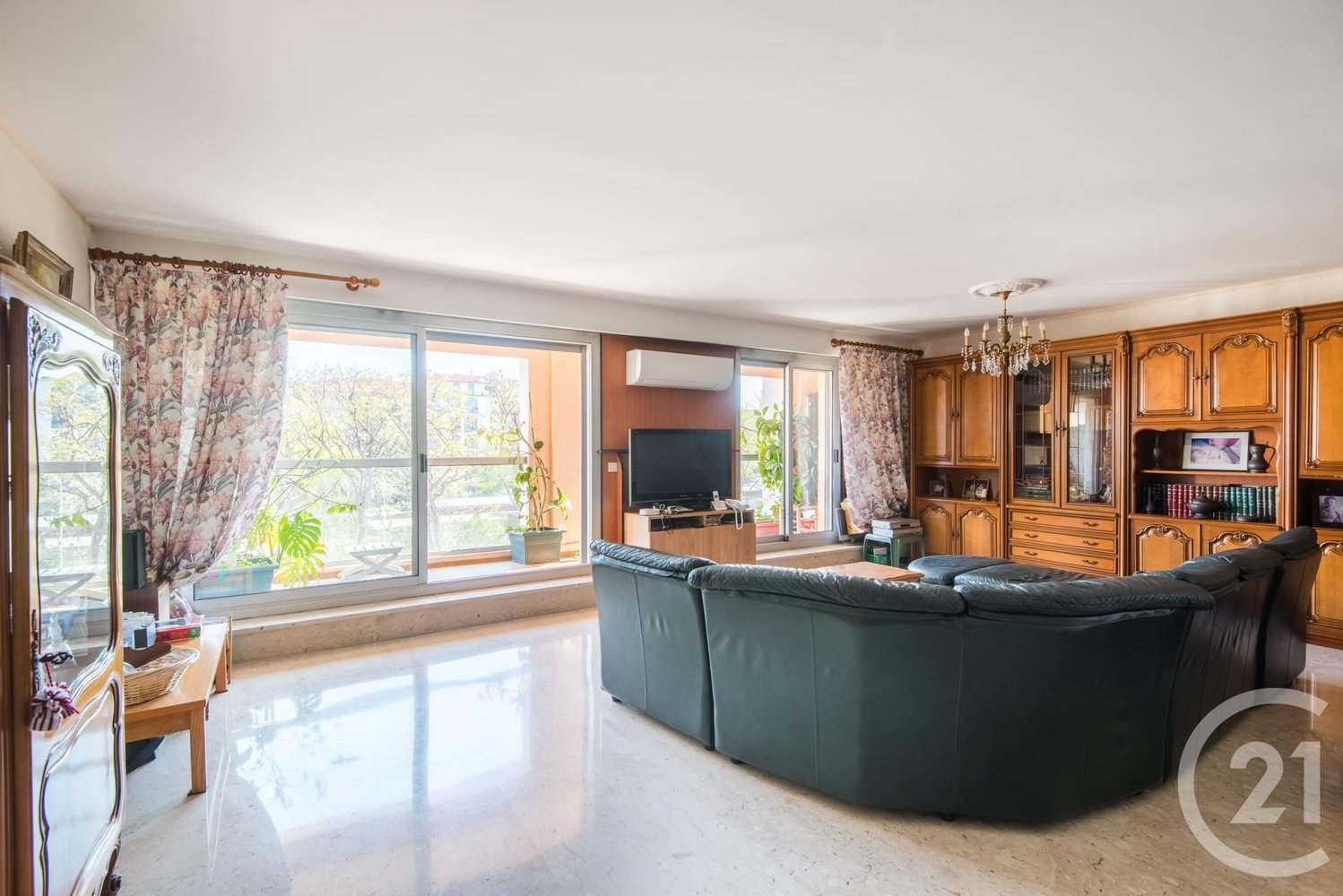 Property photo in Carre d'Argent