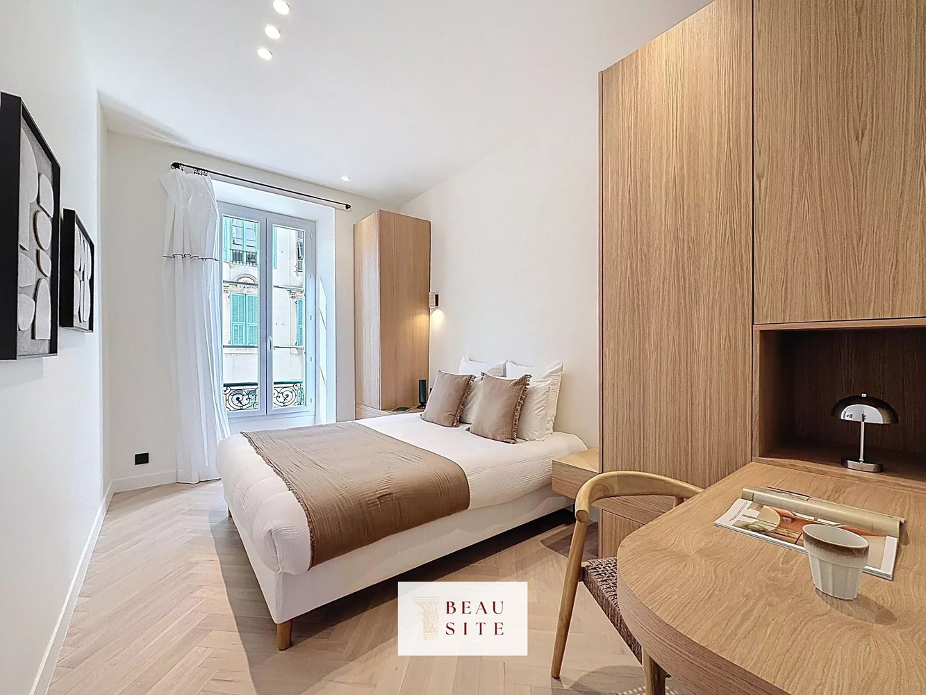 Property photo in Carre d'Argent