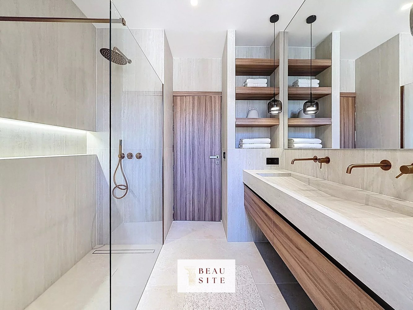 Property photo in Carre d'Argent