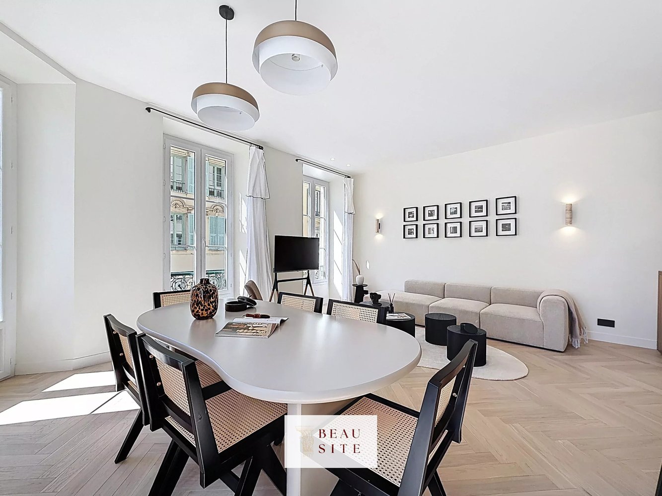 Property photo in Carre d'Argent