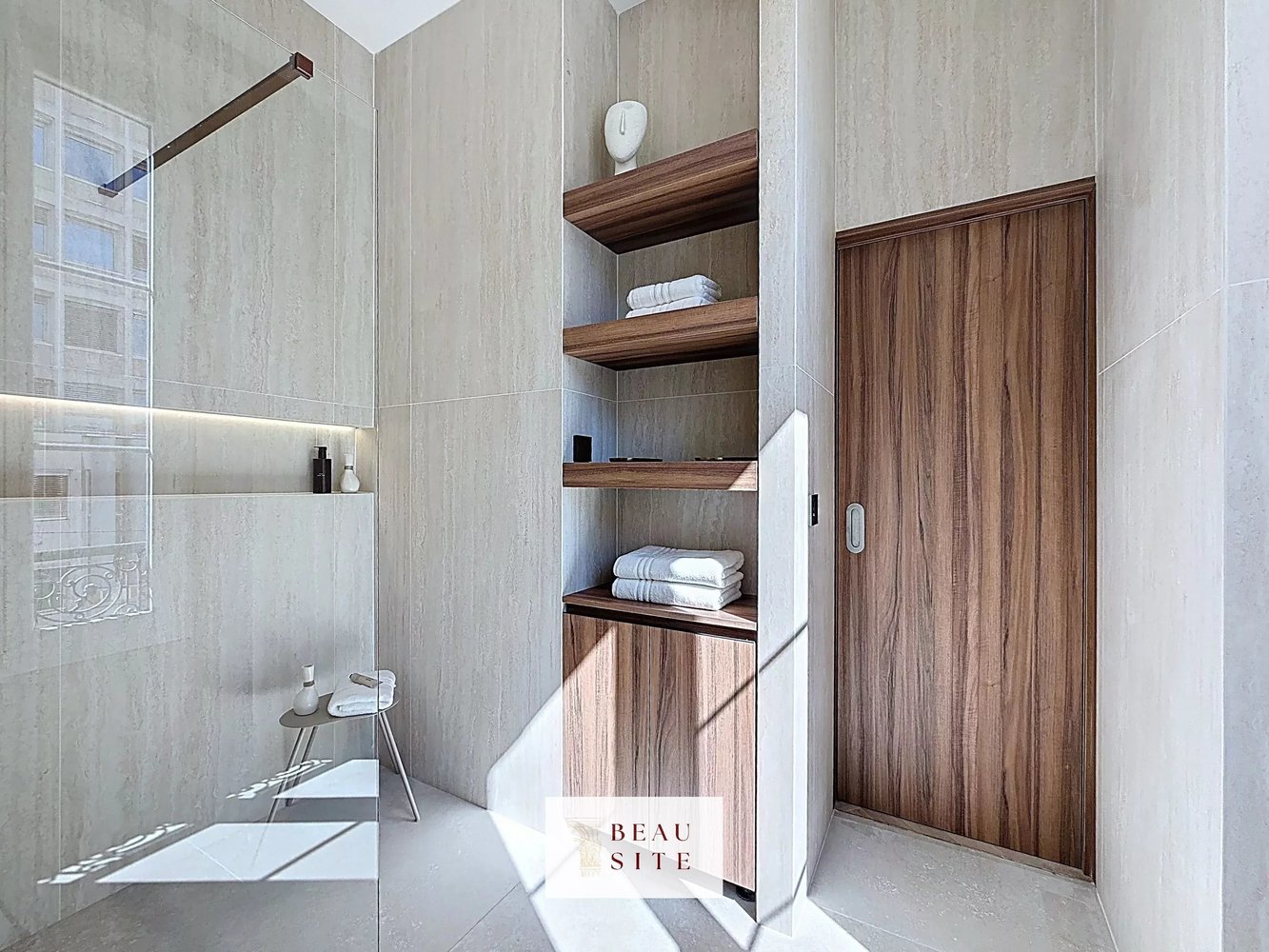 Property photo in Carre d'Argent