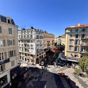 Property in Carre d'Argent