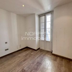 Property in Carre d'Argent