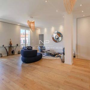 Property in Carre d'Argent