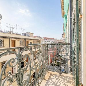 Property in Carre d'Or