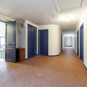 Property in Carre d'Or