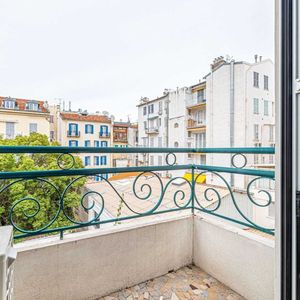 Property in Carre d'Or