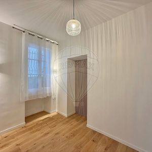 Property in Carre d'Or